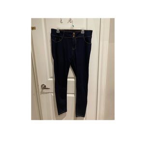 🍭2/$25 Fashion Nova dark wash tummy control butt lift skinny jeans size 2XL